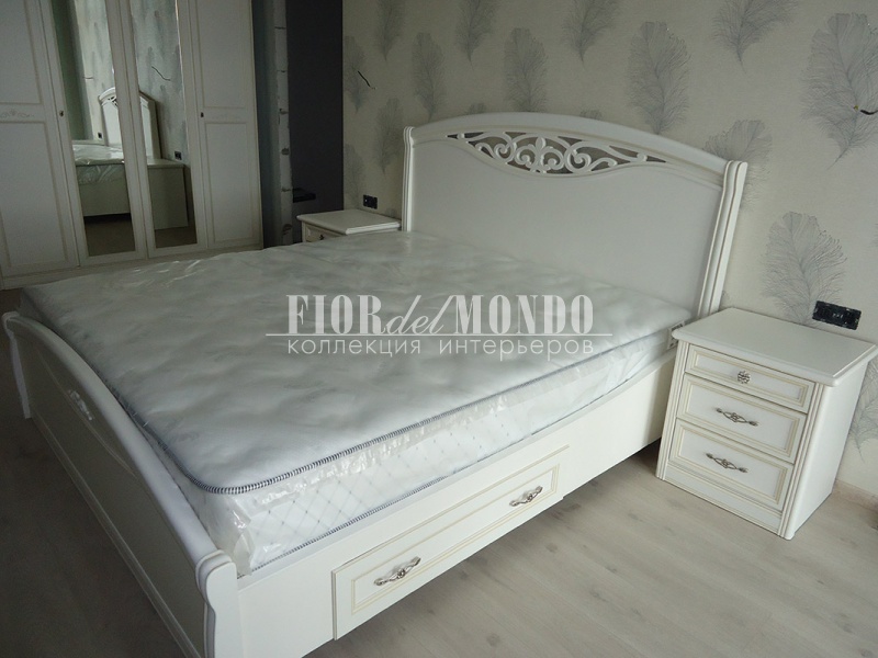 Мебель для спальни в белом цвете, Италия